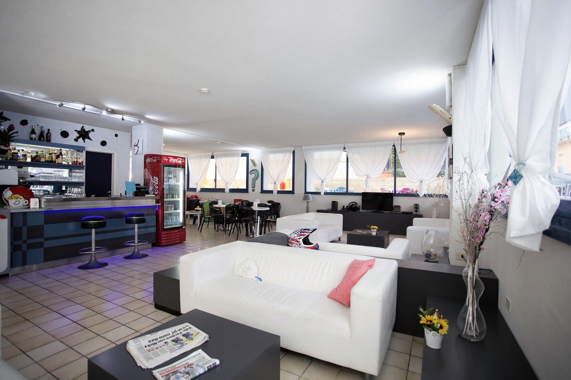Hotel Sahib Cattolica Luaran gambar