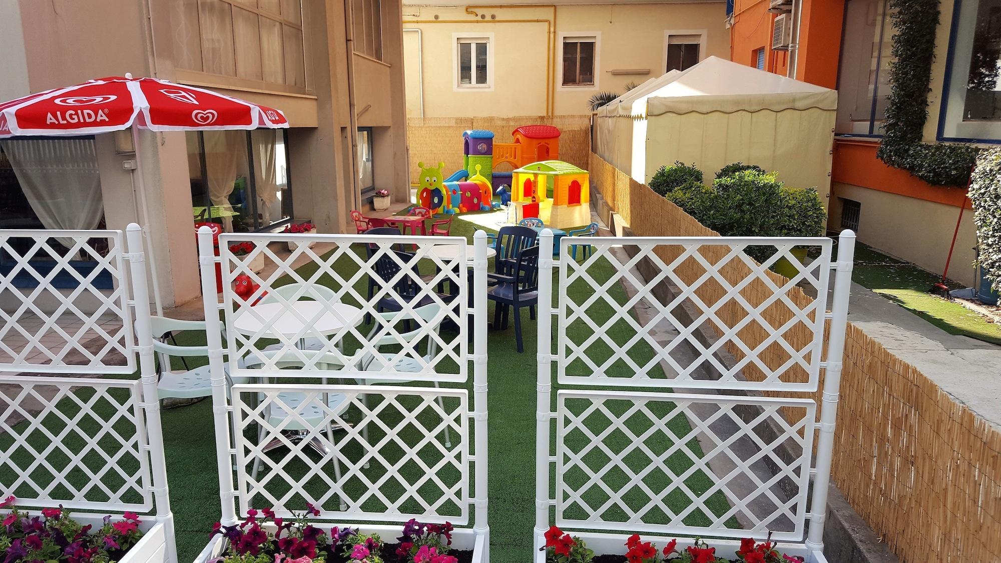 Hotel Sahib Cattolica Luaran gambar