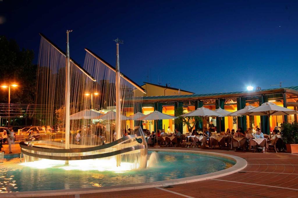 Hotel Sahib Cattolica Luaran gambar